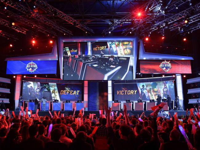 台风影响严重，LPL又有两场比赛延期