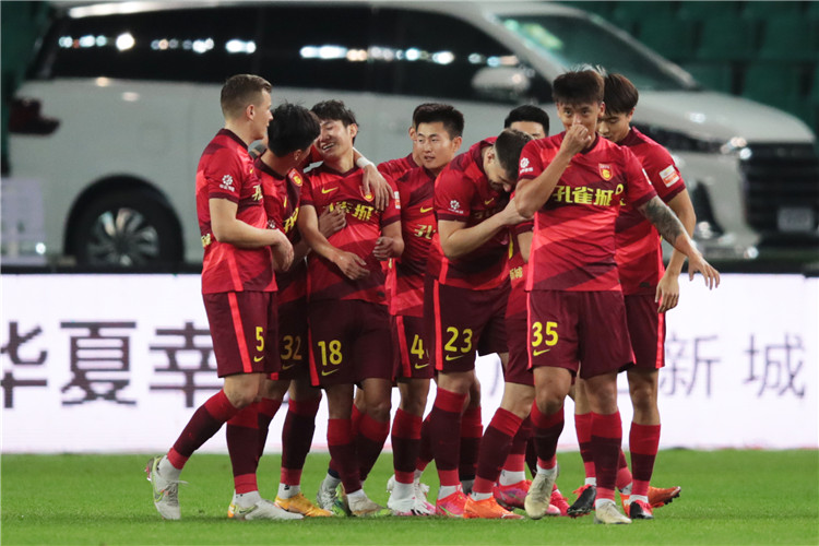4小与2锋